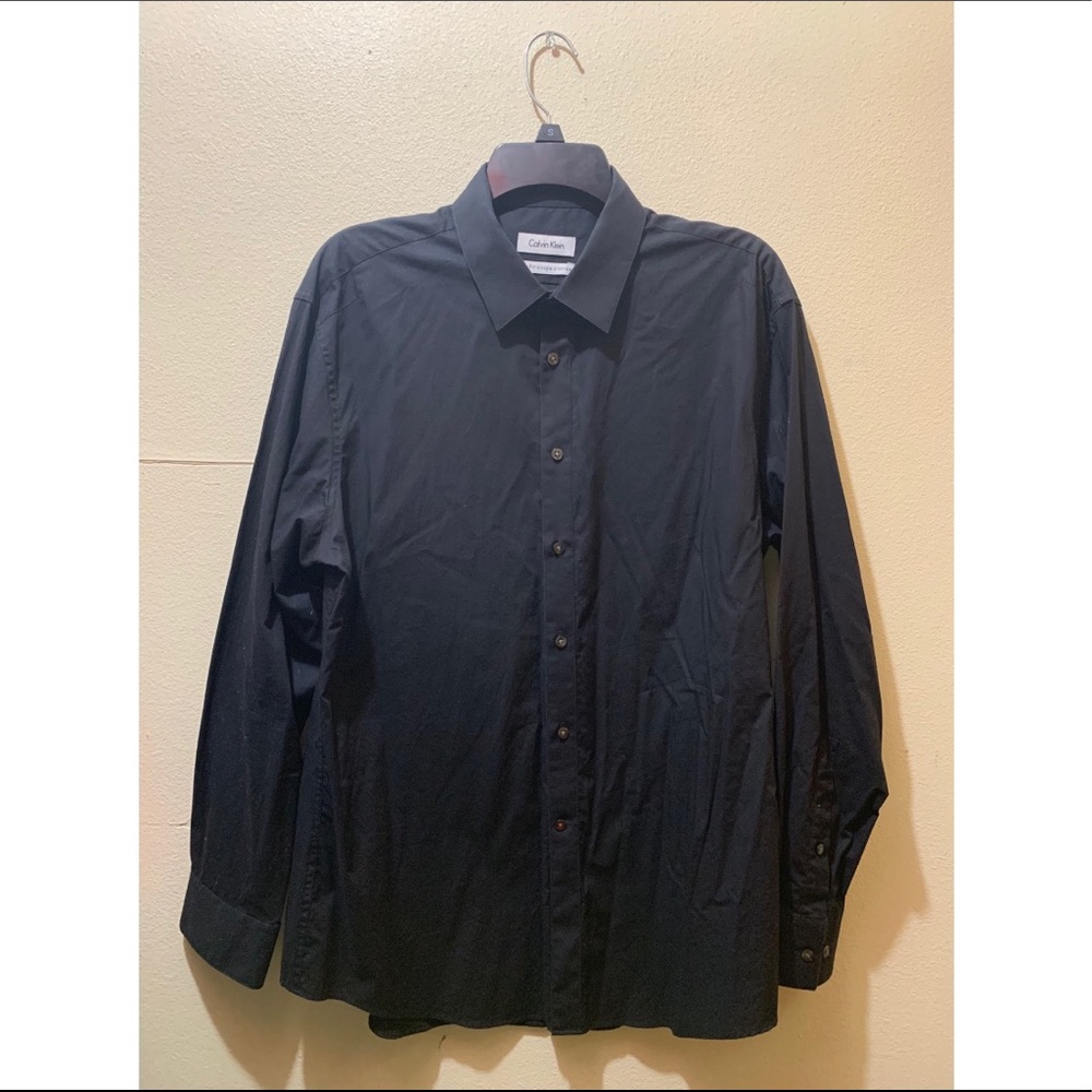 Calvin Klein men’s black dress shirt slim fit
